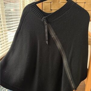lululemon athletica Black Poncho with Zipper